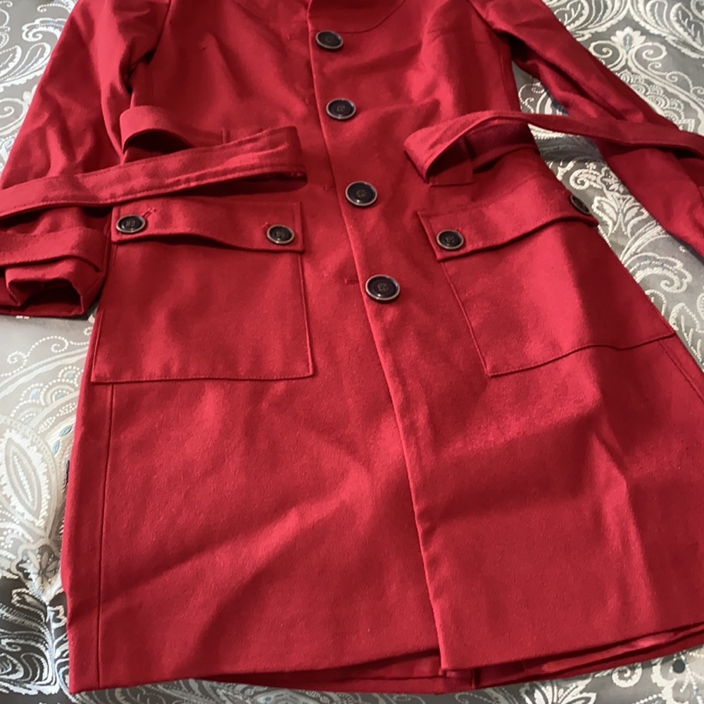 Red jacket - Picture 4 of 4